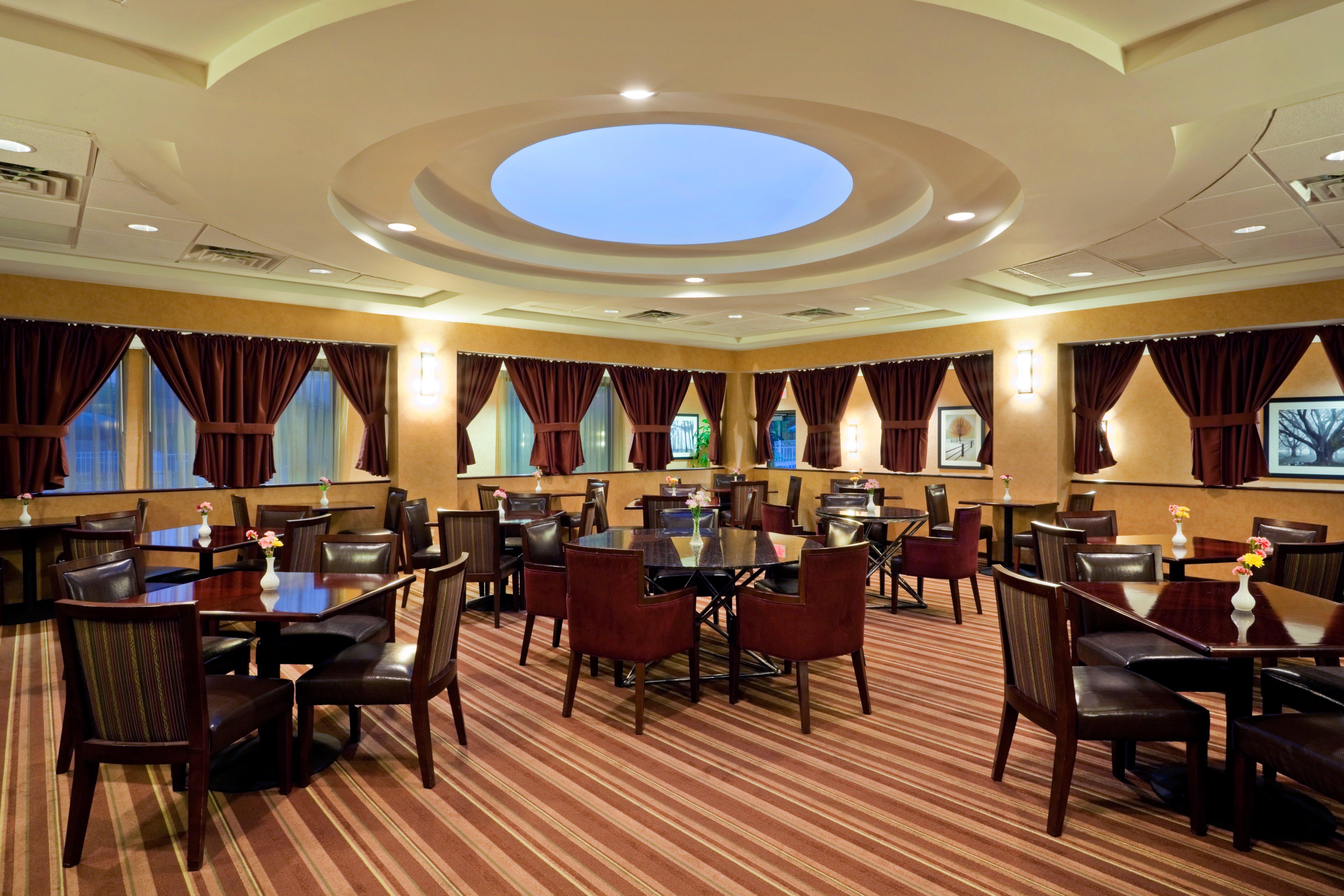 Armoni Inn & Suites Orangeburg Restaurant foto