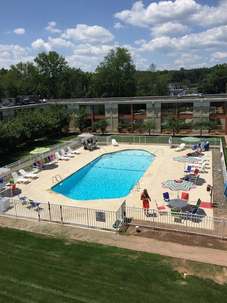 Armoni Inn & Suites Orangeburg Buitenkant foto